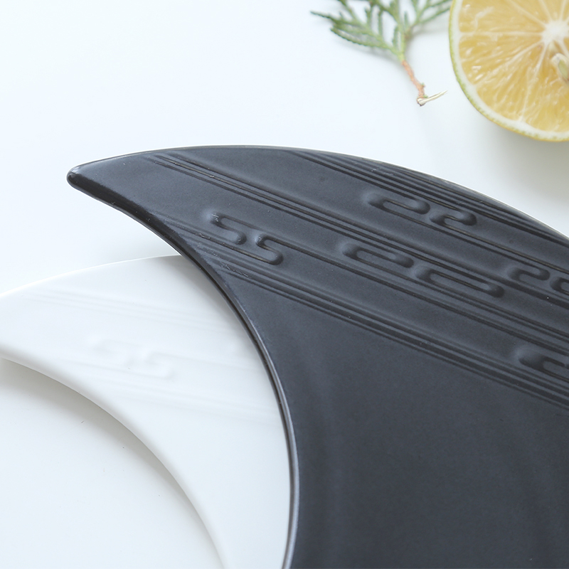 Creatieve Crescent Keramische  - Food Snacks That Are Black recensie en prijs